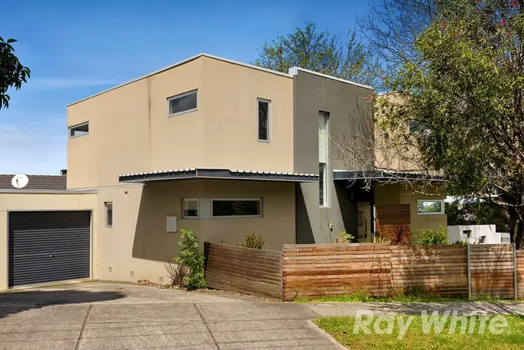 2 Melinga Crescent, Chadstone VIC 3148