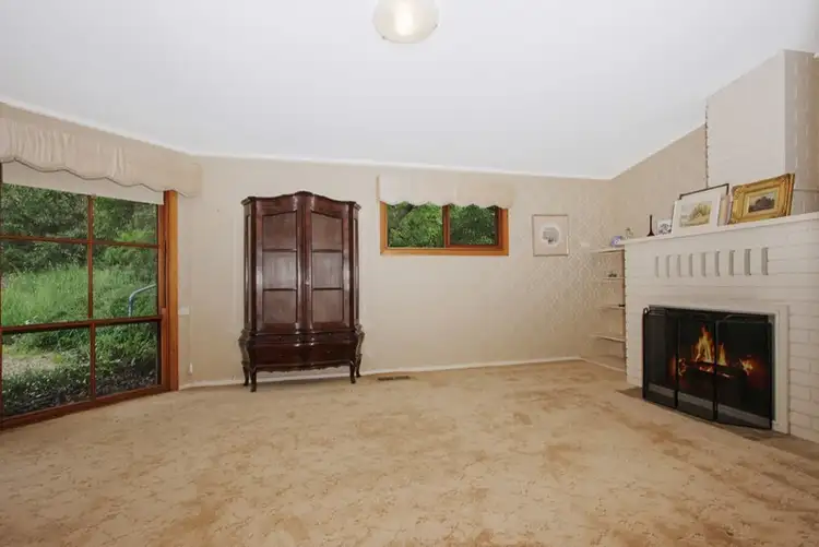 Fifth view of Homely house listing, 10 Greenaway Place, Goulburn NSW 2580