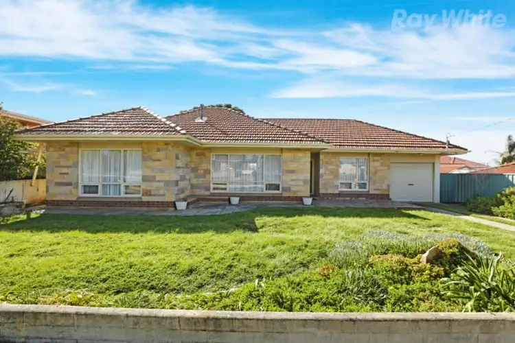18 Graydale Street, West Beach SA 5024