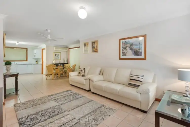 5/5 Jacquinot Place, Glenfield NSW 2167