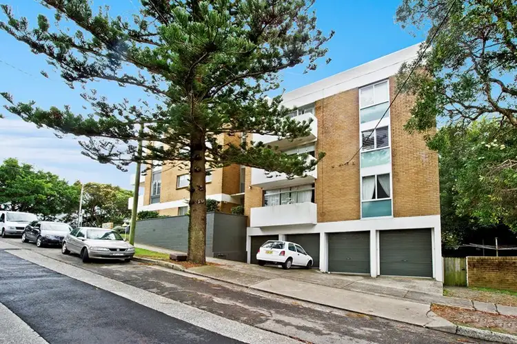 Fifth view of Homely apartment listing, 4/343 Old South Head Road, Bondi NSW 2026