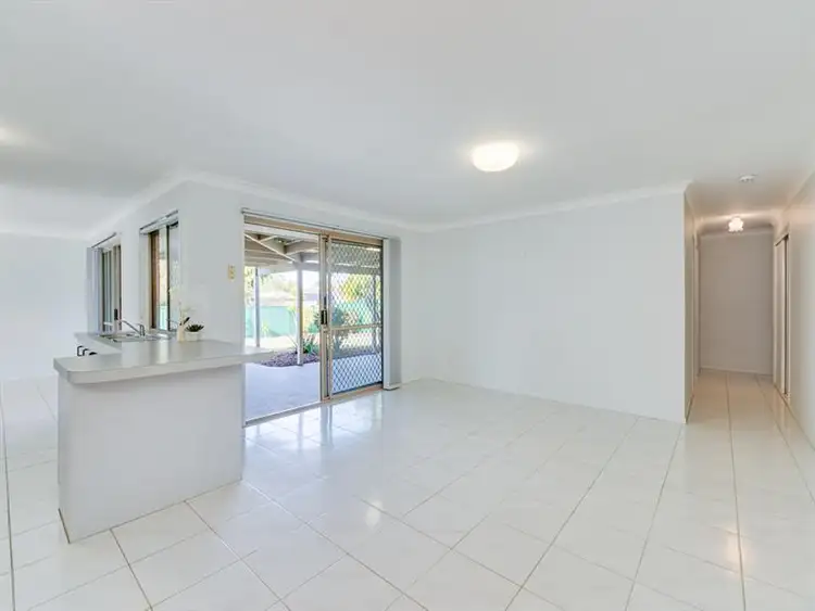 Sixth view of Homely house listing, 2 Crighton Court, Capalaba QLD 4157