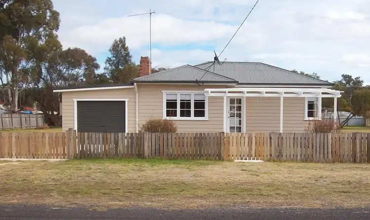 Main view of Homely house listing, 17 Church Street, Gilgai NSW 2360