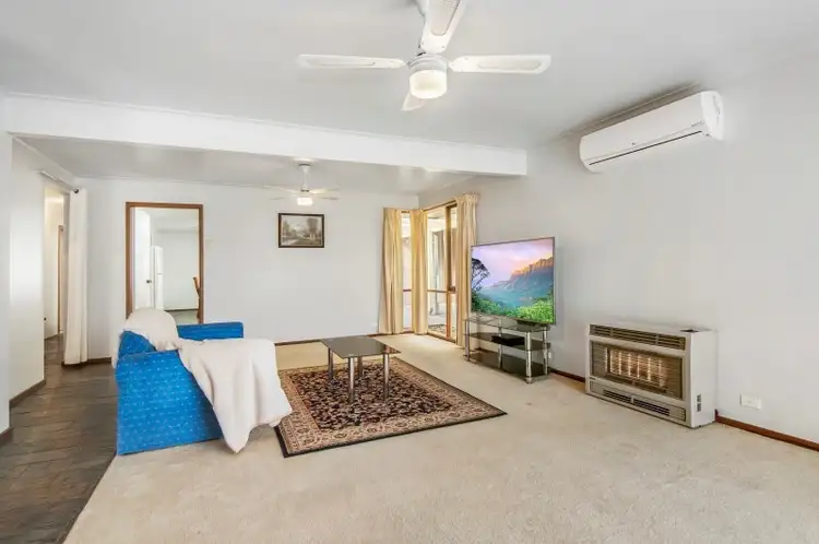 Third view of Homely house listing, 10 Paras Drive, Carrum Downs VIC 3201