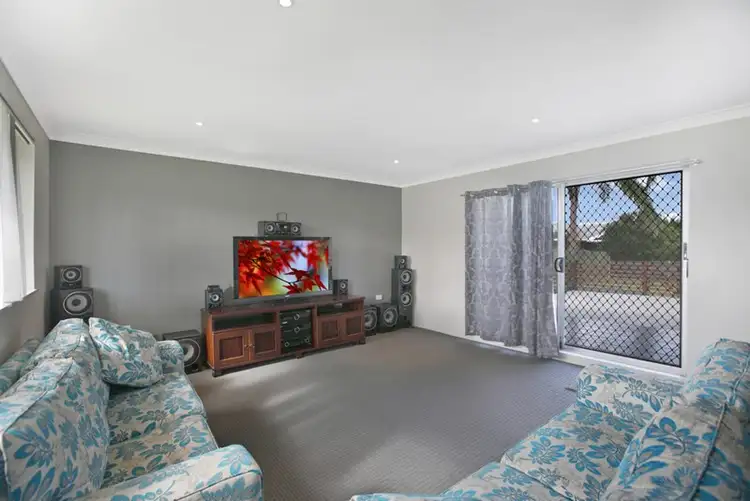 Second view of Homely house listing, 18 Silex Street, Mansfield QLD 4122