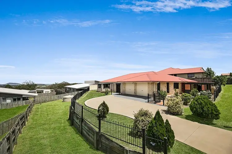 19 McShane Drive, Mount Kynoch QLD 4350