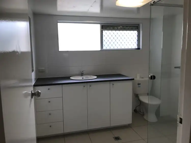 Fourth view of Homely unit listing, 2/10 White Street, Southport QLD 4215