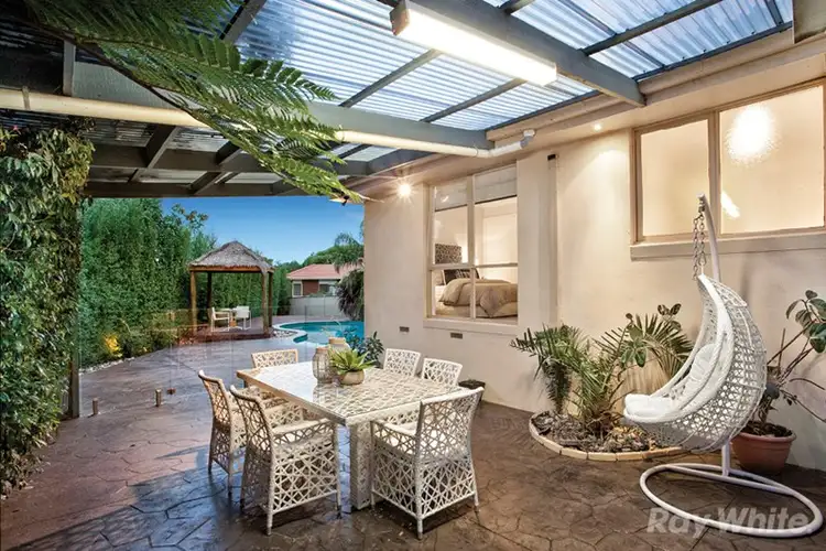 Fifth view of Homely house listing, 4 Doyle Place, Endeavour Hills VIC 3802