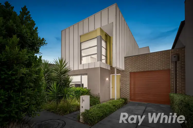 38 Brunton Crescent, Mulgrave VIC 3170