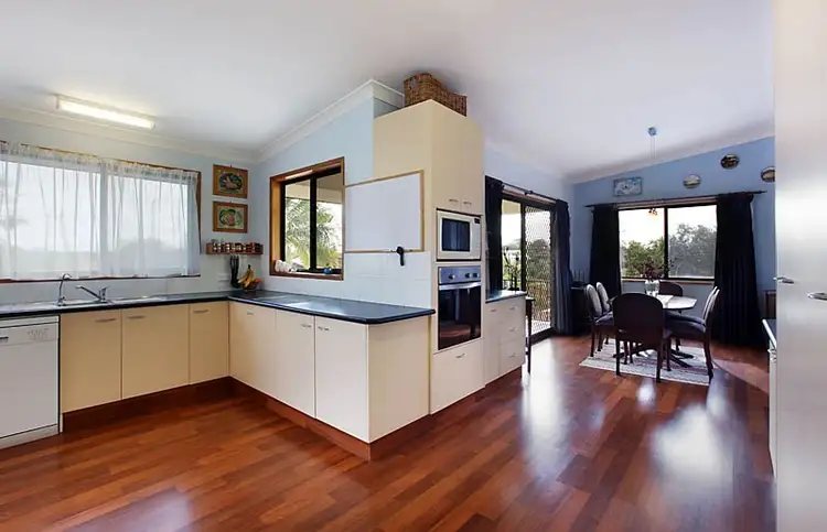 Fifth view of Homely house listing, 4 Kauri Court, Ashmore QLD 4214