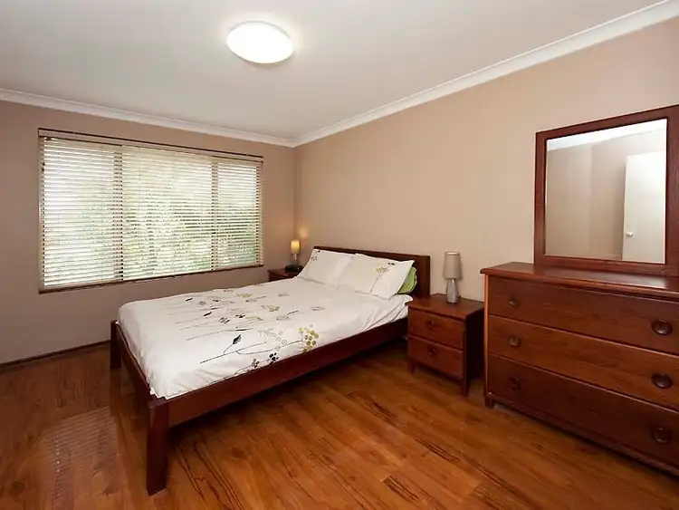 Sixth view of Homely house listing, 4 Caracas Close, Safety Bay WA 6169