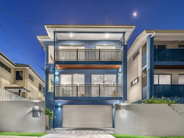 35 Raven Street, Camp Hill QLD 4152