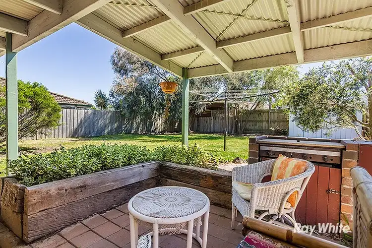 3 Godwin Crescent, Cranbourne North VIC 3977