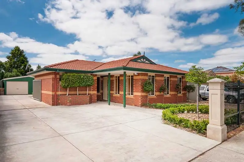 Main view of Homely house listing, 37 Yarcombe Crescent, Craigieburn VIC 3064