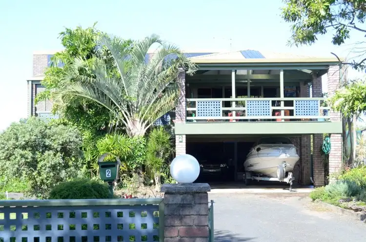 2 Dalley Street, Palmers Island NSW 2463