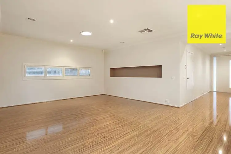 Fourth view of Homely house listing, 5 Fifth Avenue, Sanctuary Lakes VIC 3030