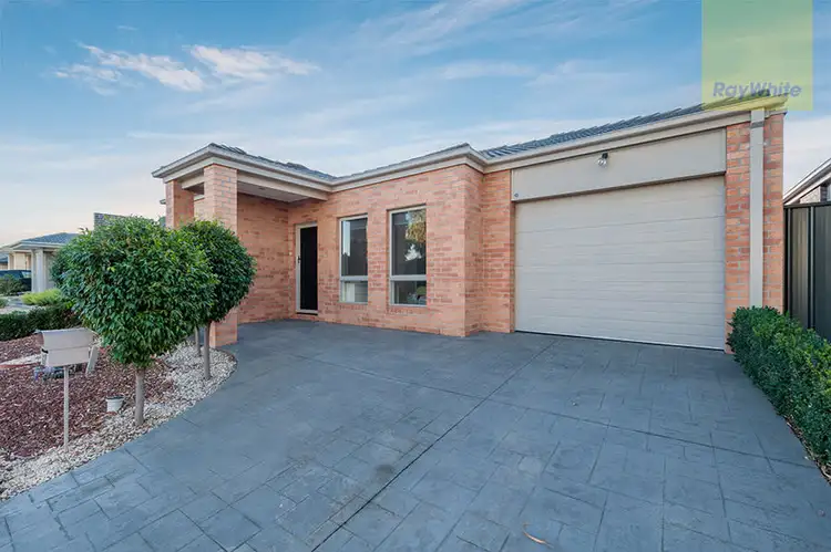 Second view of Homely house listing, 17 Dempster Drive, Craigieburn VIC 3064