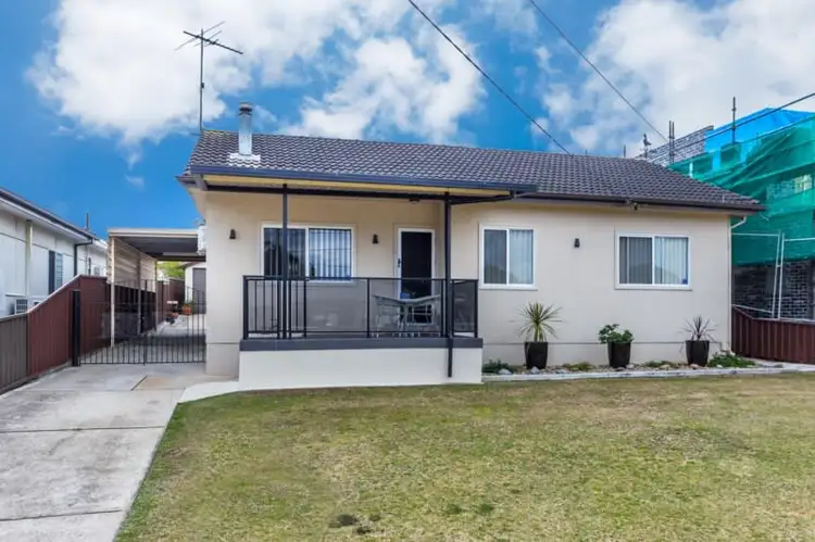 16 Sandra Street, Woodpark NSW 2164