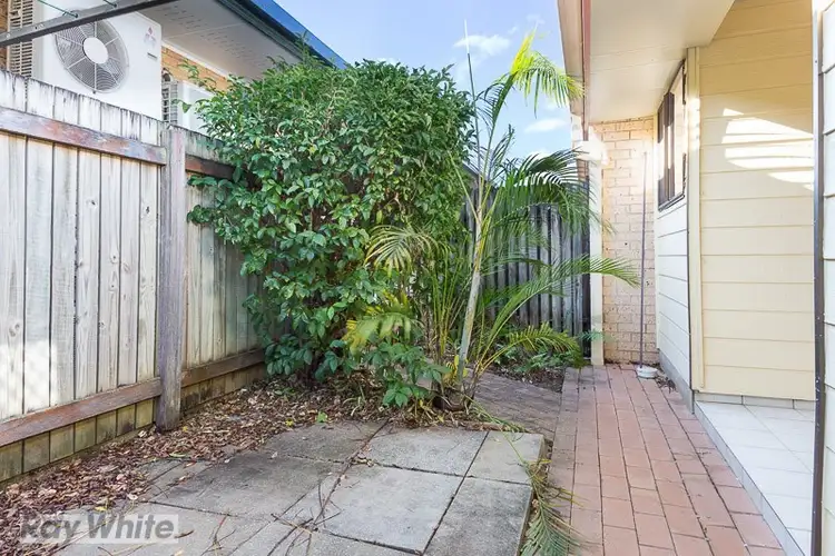 Seventh view of Homely townhouse listing, 8/5-11 Thompson Street, Victoria Point QLD 4165