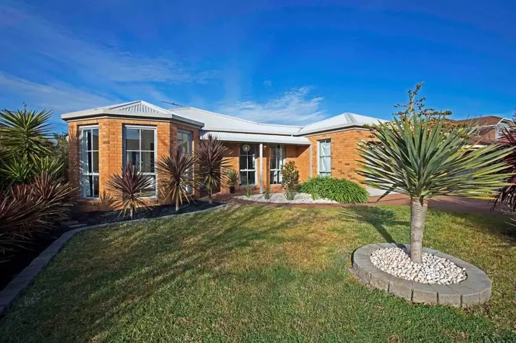 3 Waddington Court, Highton VIC 3216