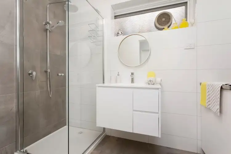 Sixth view of Homely unit listing, 7/16 The Esplanade, Clifton Hill VIC 3068