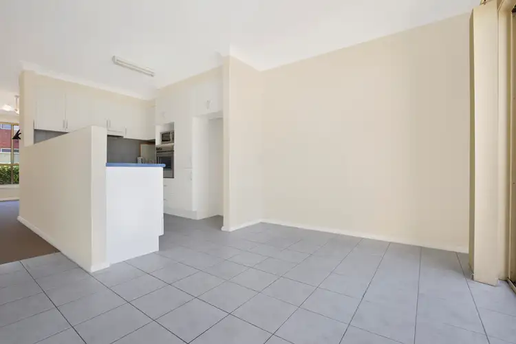 Third view of Homely villa listing, 2/8 Montague Street, Fairy Meadow NSW 2519