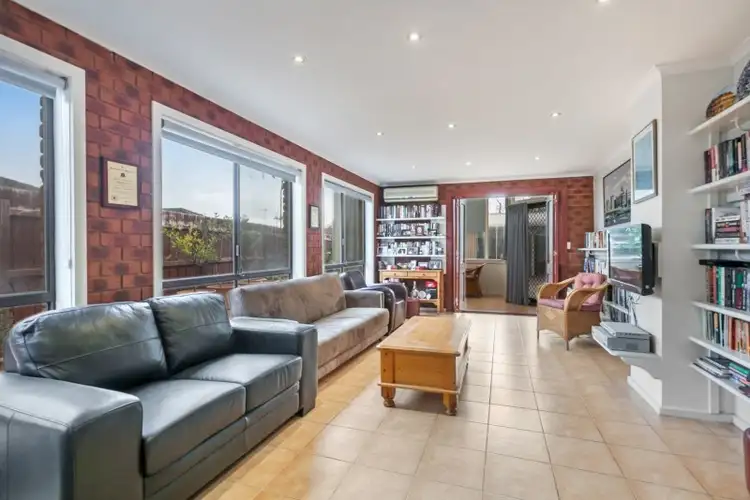 Fifth view of Homely house listing, 1 Ashdown Court, Lalor VIC 3075