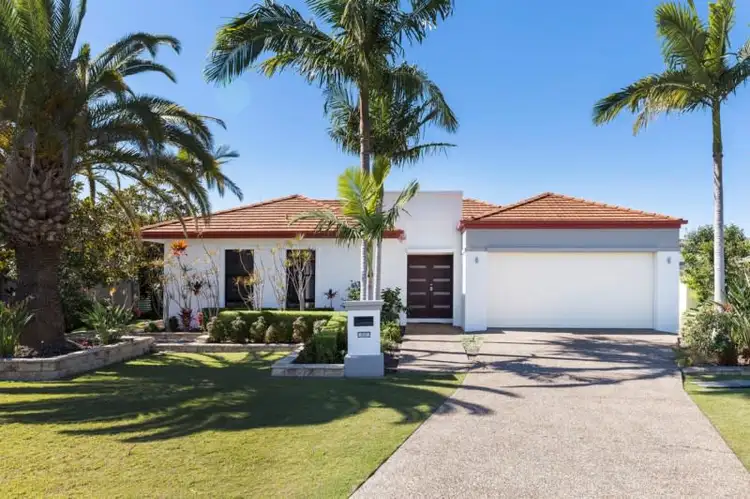 2037 Carlton Drive, Hope Island QLD 4212
