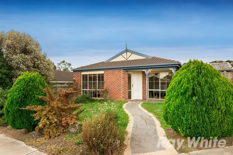 32 Seebeck Drive, Narre Warren South VIC 3805