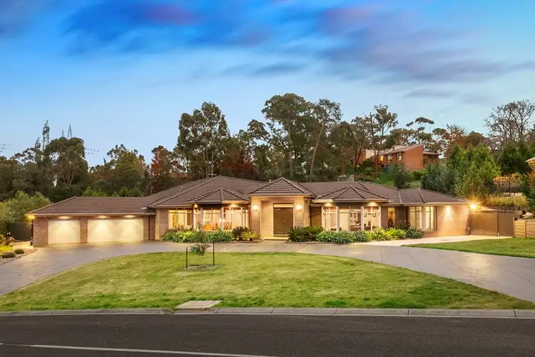 12 St Muir Drive, Warrandyte VIC 3113