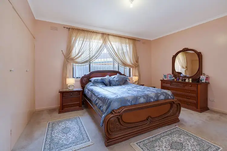 Seventh view of Homely house listing, 4 Bali Place, Lalor VIC 3075