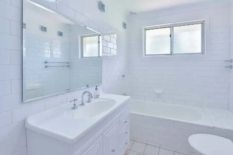 Fifth view of Homely house listing, 7 Naylor Place, Ingleburn NSW 2565