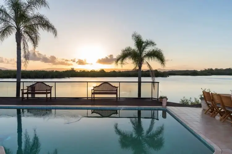 46 Tradewinds Avenue, Paradise Point QLD 4216