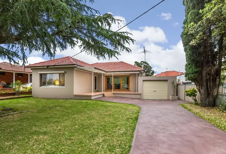 8 Hilltop Avenue, Blacktown NSW 2148