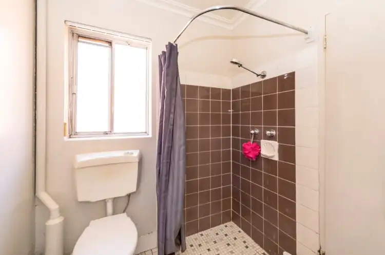 Fifth view of Homely unit listing, 4/124 Henderson Road, Queanbeyan NSW 2620