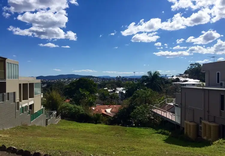 22 Mikado Street, Hamilton QLD 4007