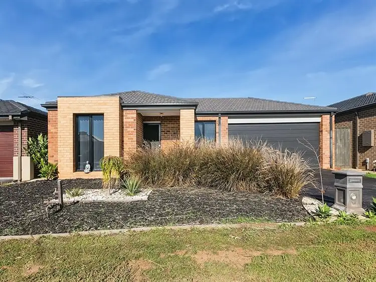 19 Pinrush Road, Melton West VIC 3338
