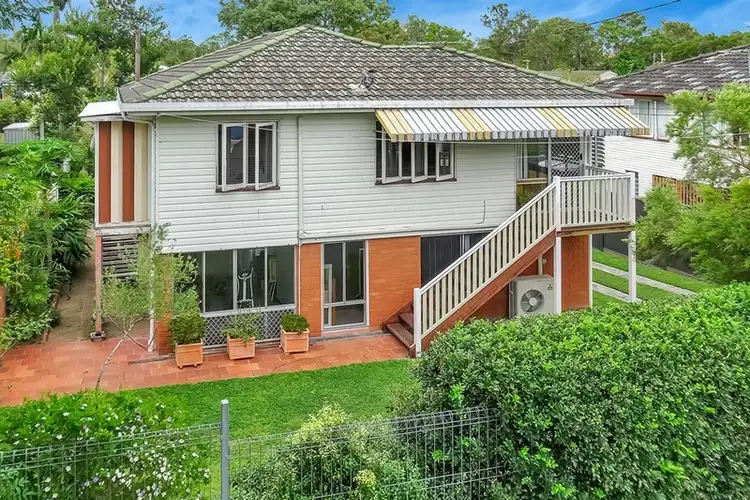 27 Baroda Street, Coopers Plains QLD 4108