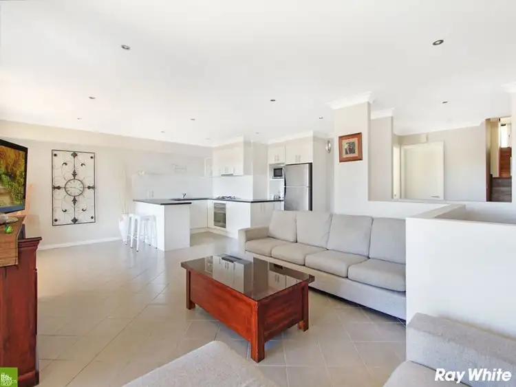 24B Campaspe Ciruit, Albion Park NSW 2527
