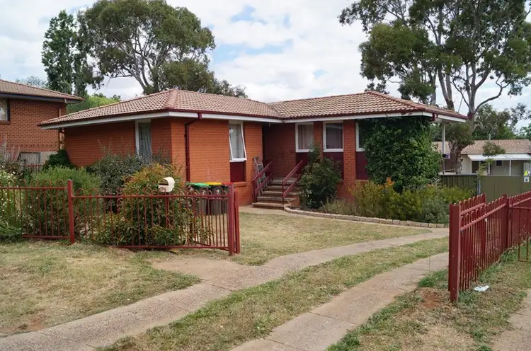 24 South Terrace, Orange NSW 2800