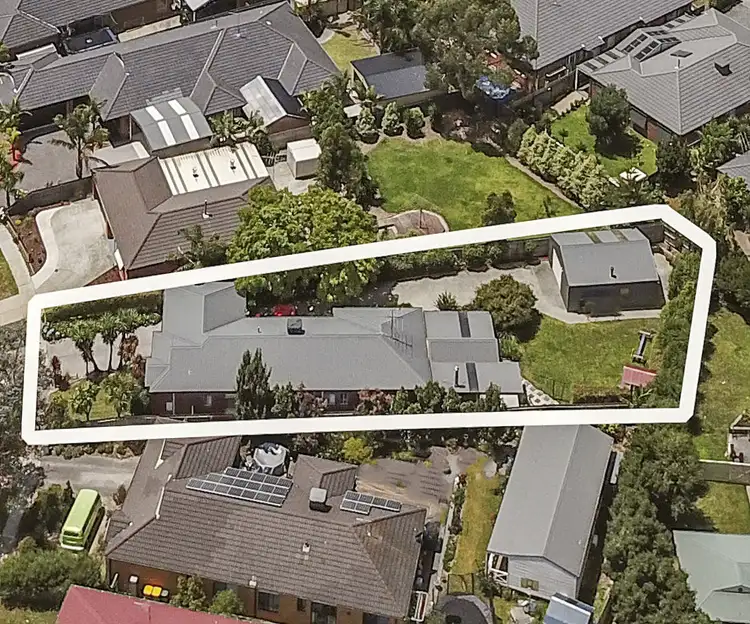74 Leigh Drive, Pakenham VIC 3810
