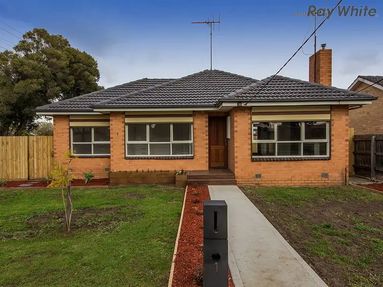 1 McLeod Road, St Albans VIC 3021