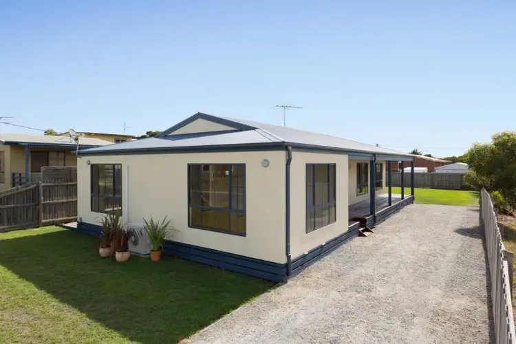 16 Tampa Road, Cape Woolamai VIC 3925