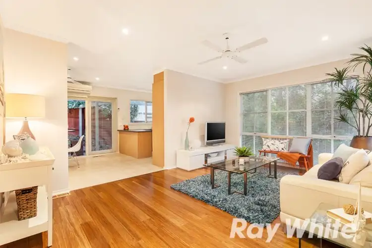 Main view of Homely unit listing, 1/23 Woodland Grove, Briar Hill VIC 3088