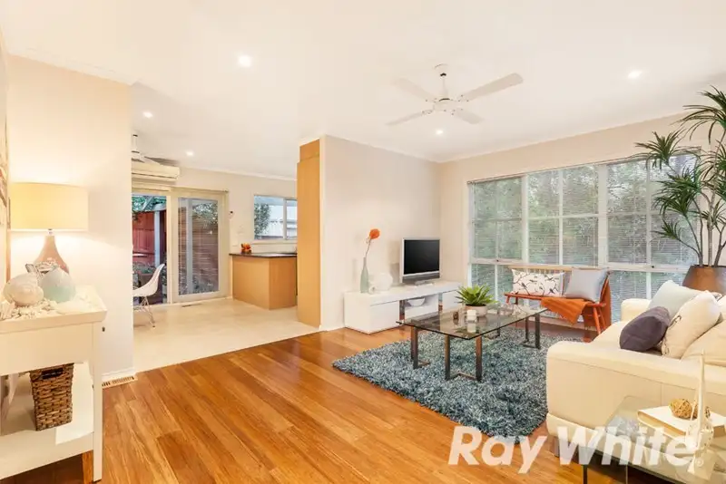 Main view of Homely unit listing, 1/23 Woodland Grove, Briar Hill VIC 3088