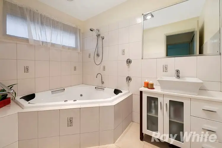 Sixth view of Homely house listing, 2 Scotsburn Close, Mulgrave VIC 3170