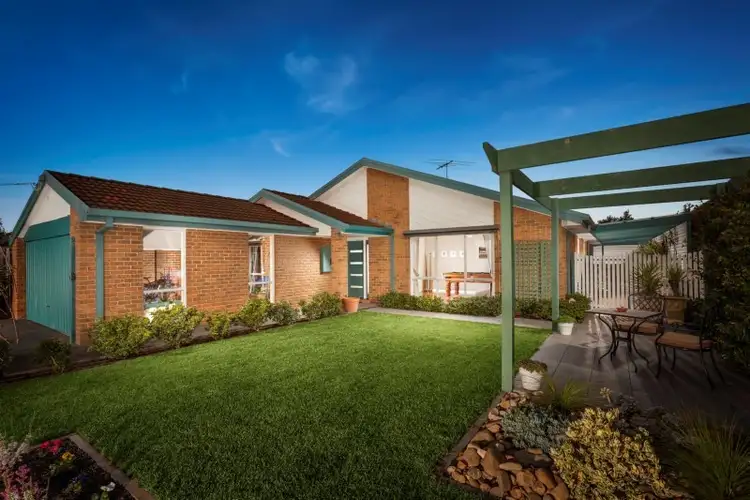 15 Heritage Drive, Mill Park VIC 3082