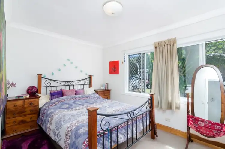 Fifth view of Homely house listing, 2 Parnoo Avenue, Burleigh Heads QLD 4220