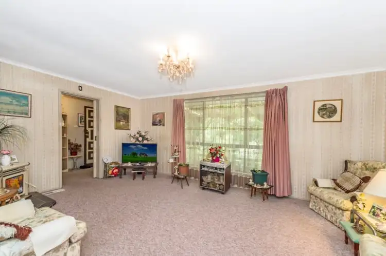 Seventh view of Homely house listing, 160 Wheeler Crescent, Wanniassa ACT 2903