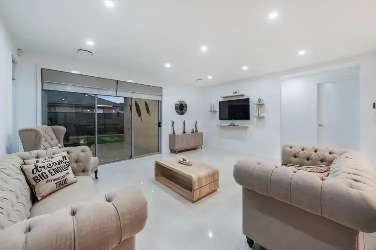 Fifth view of Homely house listing, 60 Streamside Drive, Craigieburn VIC 3064
